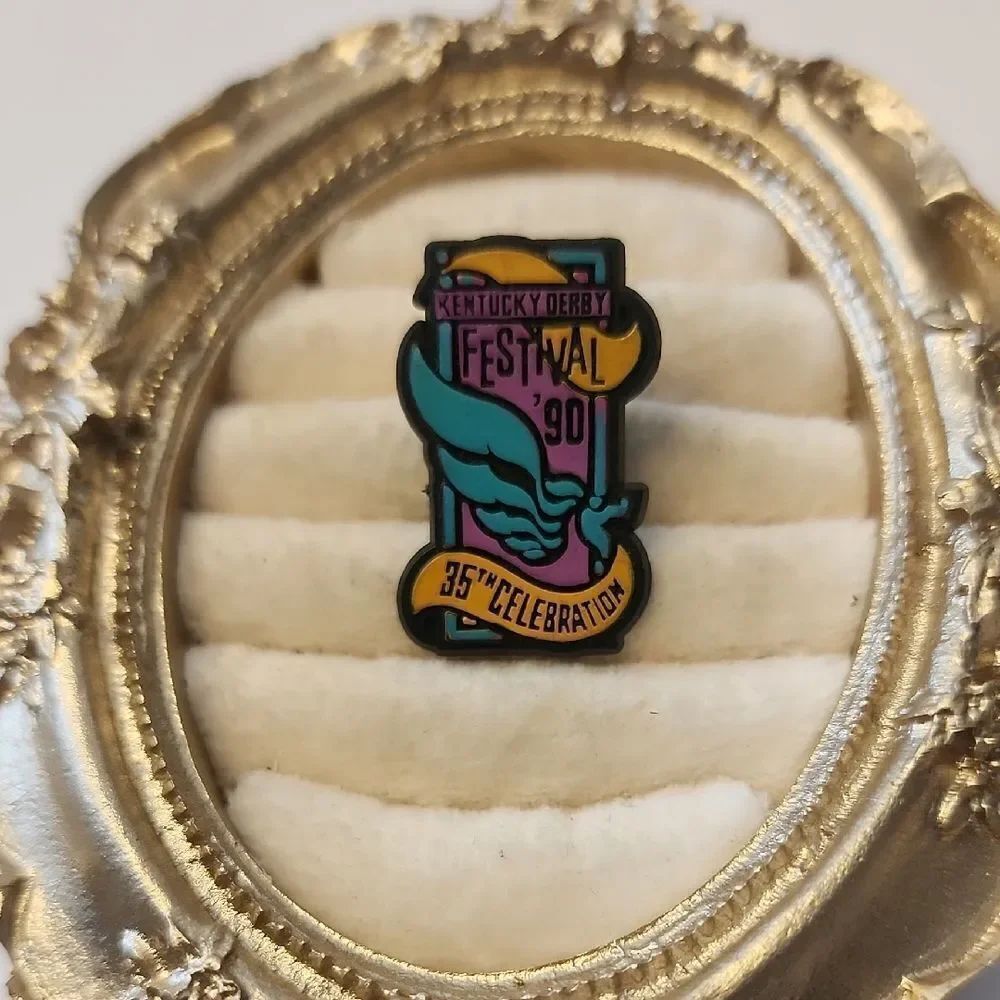 Vintage 1990 35th Kentucky Derby Festival Louisville Pegasus Pin Lapel Hat Vest